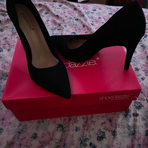 Heels - Picture 4 of 4